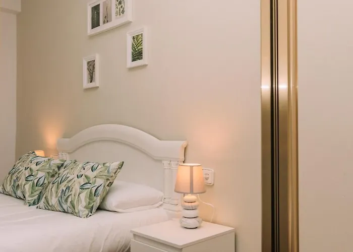 Espacio Luz En El Centro De By Vigo