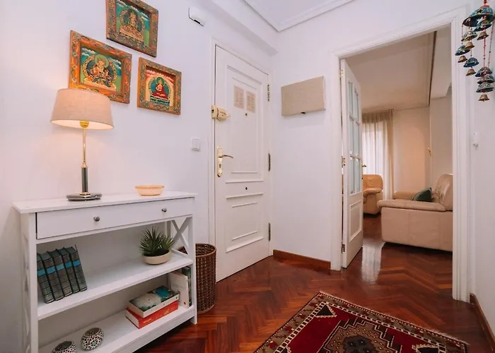 Espacio Luz En El Centro De By